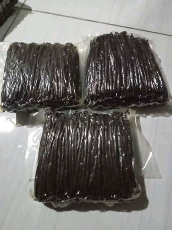 vanilla grade a from Uganda